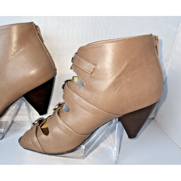 Cato Women's Open toe four Buckle Faux Leather Ankle Shoes size 10 - Picture 7 of 13